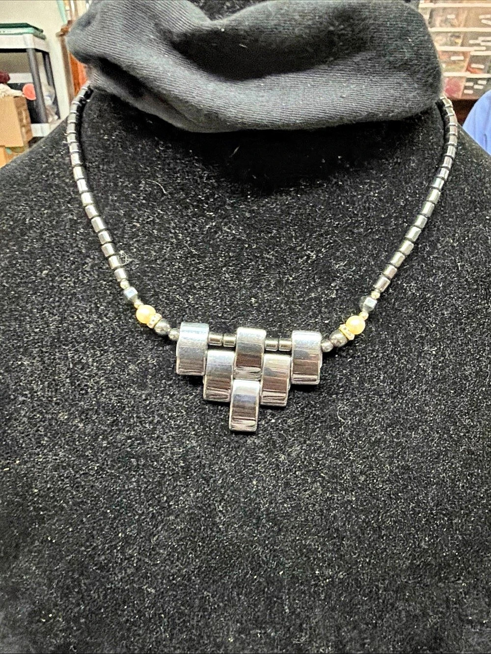 Vtg Hematite reversible 18” Statement Necklace Feux Pearl